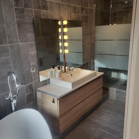 Le 7 * Bussy-Saint-Georges