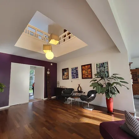 Le 7 Homestay